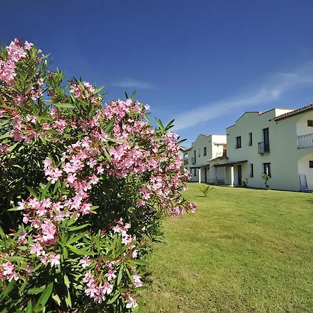 Parco vacanze Tancau Village Beach & 3*