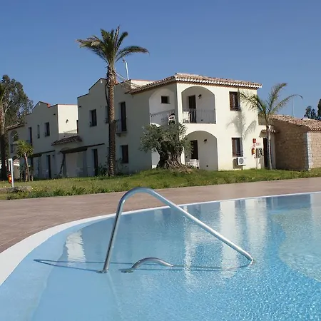 Tancau Village Beach & Village de vacances