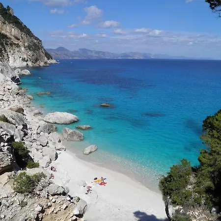 Πάρκο διακοπών Tancau Village Beach & Lotzorai