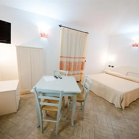 Tancau Village Beach & 3*