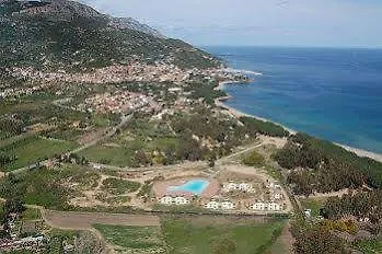 Tancau Village Beach & 3*