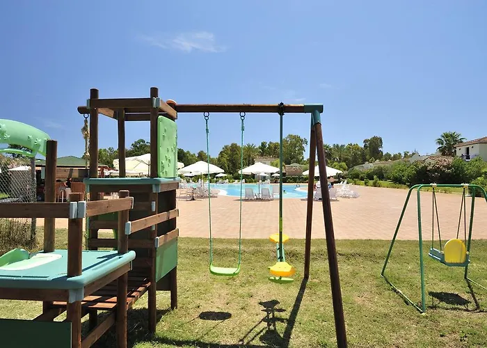 Tancau Village Beach & Üdülőpark Lotzorai