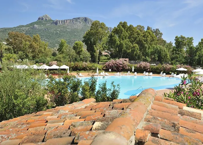 Tancau Village Beach & 3*