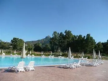 Tancau Village Beach & Üdülőpark Lotzorai