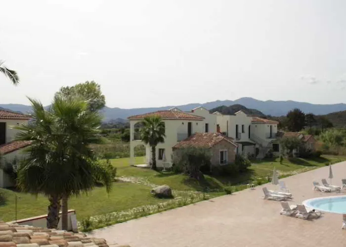 Tancau Village Beach & Parco vacanze 3*
